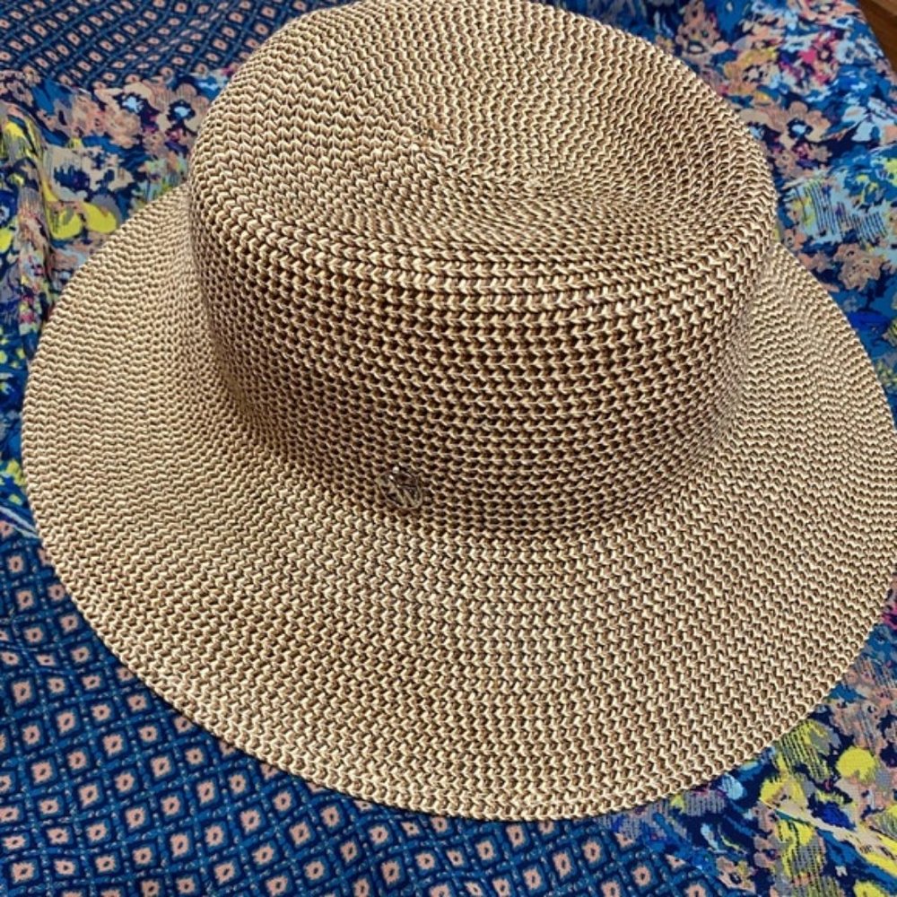 Woman's Hat